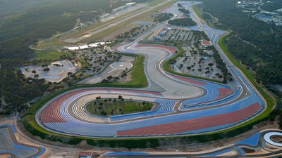 Bing wallpaper September 18, 2025. Vue aérienne du circuit Paul Ricard, Le Castellet (© Sami Sarkis/Getty Images)
