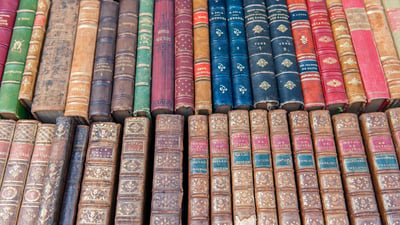 Bing wallpaper April 21, 2022. Livres anciens à Dijon, Bourgogne (© Jim Engelbrecht/DanitaDelimont.com)