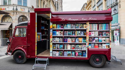 Bing wallpaper March 19, 2020. Librairie mobile à Douai, Picardie, France (© Findlay/Alamy Stock Photo)