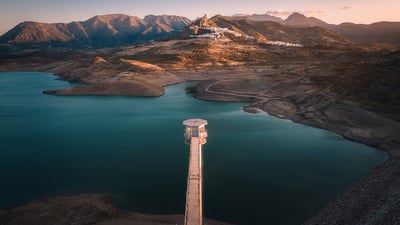 Bing wallpaper January 14, 2025. Village of Zahara de la Sierra overlooking Zahara-El Gastor Reservoir, Cádiz province, Spain (© SEN LI/Getty Images)