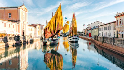 Bing wallpaper June 20, 2026. Barche a vela tradizionali, Porto Canale Leonardesco, Cesenatico, Emilia-Romagna (© Francesco Riccardo Iacomino/Getty Images)