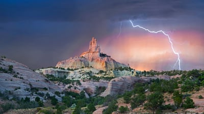 Bing wallpaper January 25, 2021. Lightning strikes near Church Rock, New Mexico (© Tim Fitzharris/Minden Pictures)