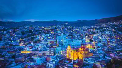Bing wallpaper September 16, 2020. Guanajuato, Mexico (© AI NISHINO/Alamy)