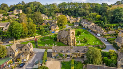 Bing wallpaper August 20, 2023. Cotswolds village of Snowshill, Gloucestershire, England, United Kingdom, Europe (© Gavin Hellier/robertharding/Getty Images)
