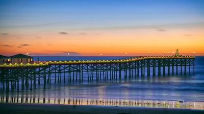 Bing wallpaper December 22, 2024. Christmas tree at Crystal Pier, Pacific Beach, San Diego, California (© SamAntonioPhotography/Getty Images)