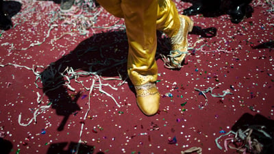 Bing wallpaper December 2, 2024. Wilson Dias da Costa Neto como Rei Momo durante o Carnaval de 2016 no Rio de Janeiro (© Leo Correa/AP Photo)