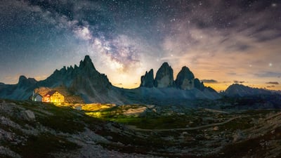 Bing wallpaper May 23, 2026. Parc naturel Trois Cimes, Bolzano, Italie (© Adisorn Fineday Chutikunakorn/Getty Images)