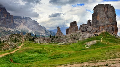 Bing wallpaper June 13, 2025. Cinque Torri, Dolomiti, Cortina d’Ampezzo, Belluno, Veneto, Italy (© usabin/Getty Images)