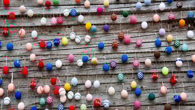 Bing wallpaper April 11, 2020. ｢イースターの飾り｣ドイツ, ベルリン (© plainpicture/Christian Reister)