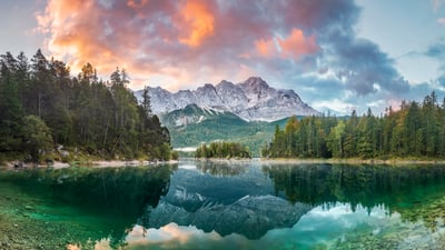 Bing wallpaper July 21, 2026. Sommer am Eibsee bei Garmisch-Partenkirchen mit Blick auf die Zugspitze, Bayern (© DieterMeyrl/Getty Images)