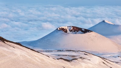 Bing wallpaper January 11, 2026. Cratere nel Parco Nazionale dell'Etna, Catania, Sicilia (© PATMALUPHOTO/Adobe Stock)