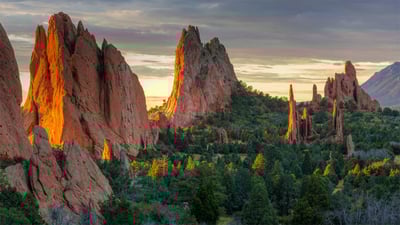 Bing wallpaper July 19, 2019. Garden of the Gods Park in Colorado Springs, Colorado (© lightphoto/iStock/Getty Images)