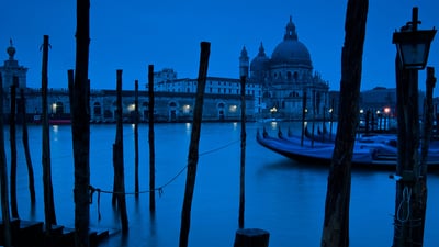 Bing wallpaper July 19, 2020. The Grand Canal and Basilica di Santa Maria della Salute in Venice, Italy (© Jim Richardson/Offset by Shutterstock)