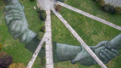 Bing wallpaper November 28, 2023. Giant land art fresco by artist Saype in Istanbul, Türkiye (© Chris McGrath/Getty Images)