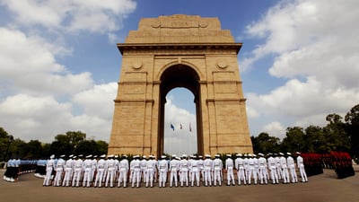 Bing wallpaper July 25, 2024. Defence personnel pay tribute to Kargil martyrs (© Hindustan Times/Contributor/Getty images)