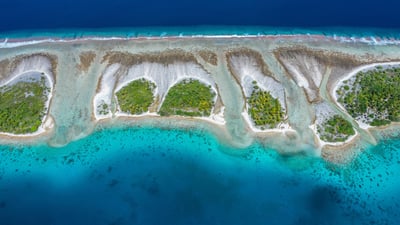 Bing wallpaper May 21, 2026. Kauehi, Archipel des Tuamotu, Polynésie française (© WaterFrame_dpr/Alamy)