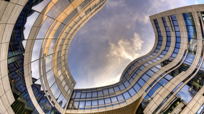 Bing wallpaper June 26, 2021. Büro- und Gewerbegebäude, Kö-Bogen nach Entwürfen von Architekt Daniel Libeskind, Düsseldorf, Nordrhein-Westfalen (© imageBROKER/Alamy Stock Photo)