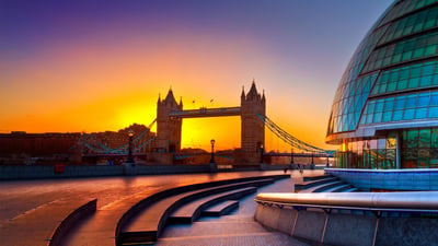 Bing wallpaper April 26, 2025. Tower Bridge in London, England (© Remedios/iStock/Getty Images)