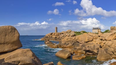 Bing wallpaper June 2, 2024. Ploumanac'h Lighthouse, Côtes-d'Armor, France (© Christian Handl/Getty Images)