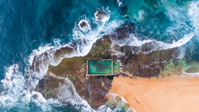 Bing wallpaper May 27, 2025. Mona Vale Rockpool, Sydney, Australia (© jamenpercy/Getty Images)