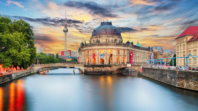Bing wallpaper August 23, 2024. Museumsinsel auf der Spree und Fernsehturm, Berlin (© TomasSereda/Getty Images)