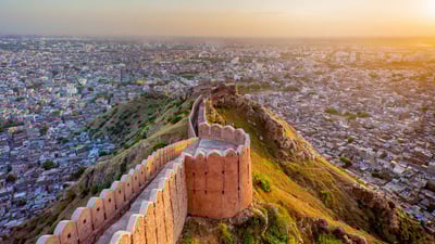 Bing wallpaper January 21, 2022. Aerial view of Jaipur from Nahargarh Fort in Rajasthan, India (© Sean3810/iStock/Getty Images Plus)