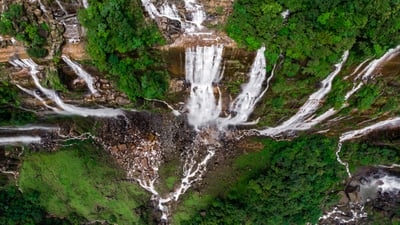 Bing wallpaper November 10, 2021. Nohsngithiang Falls in Meghalaya, India (© Upamanyoo Das/Shutterstock)