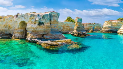 Bing wallpaper August 21, 2026. Torre Sant'Andrea, Salento, Puglia, Italia (© Balate.Dorin/Shutterstock)