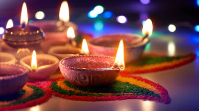 Bing wallpaper October 20, 2025. Oil lamps lit during Diwali (© phive2015/Getty Images)