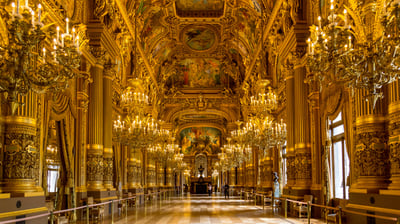 Bing wallpaper January 4, 2021. Vue intérieure de l’Opéra national de Paris Garnier prise le 31 mars 2017, Paris (© Gilmanshin/Shutterstock)
