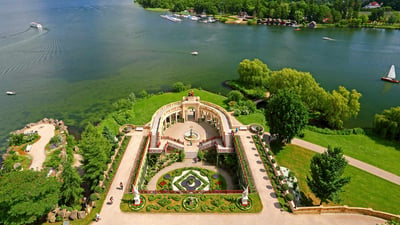 Bing wallpaper May 25, 2022. Orangerie des Schweriner Schlosses am Schweriner See, Schwerin, Mecklenburg-Vorpommern (© Gunter Grafenhain/eStock Photo)