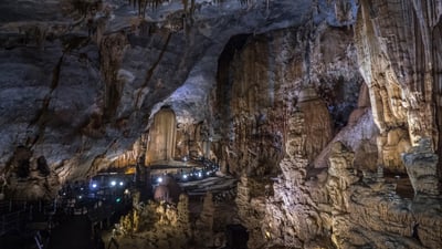 Bing wallpaper March 30, 2026. Grotte du Paradis, Parc national de Phong Nha–Ke Bang, Vietnam (© Pakawat Thongcharoen/Getty Images)