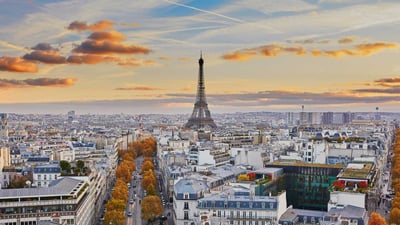 Bing wallpaper November 23, 2024. Paris aux couleurs de l’automne (© encrier/Getty Images)