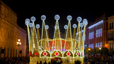 Bing wallpaper January 5, 2026. Reyes Magos, Sevilla, Andalucía (© Carol La Rosa/ShutterStock)