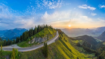 Bing wallpaper June 5, 2024. Luftaufnahme der Rossfeld-Panoramastraße, Berchtesgaden, Deutschland (© DieterMeyrl/Getty Images)