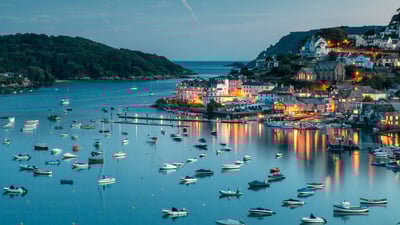 Bing wallpaper July 3, 2019. ｢ソルカム港｣イギリス, デヴォン州 (© Devon and Cornwall Photography/Getty Images)