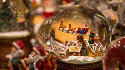 Bing wallpaper December 24, 2024. Christmas market scene in Germany (© Cyril Gosselin/Getty Images)