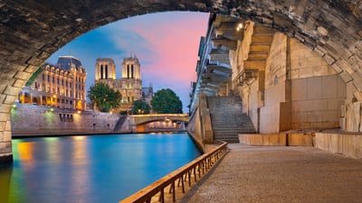 Bing wallpaper June 20, 2026. Notre-Dame de Paris et les quais de Seine, Paris (© RudyBalasko/Getty Images)
