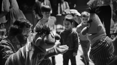 Bing wallpaper November 10, 2019. Jim Henson, along with Ernie and Bert, rehearses for an episode of 'Sesame Street' in 1970 in New York City (© David Attie/Getty Images)