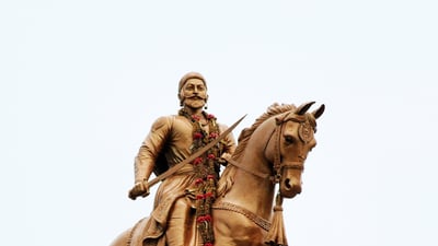 Bing wallpaper February 18, 2020. Statue of Shivaji in Solapur, Maharashtra (© Dinodia Photo/Getty Images)