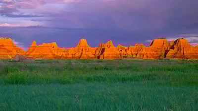 Bing wallpaper April 28, 2019. Prairie and pinnacles near Castle Trail in Badlands National Park, South Dakota (© Danita Delimont/Getty Images)