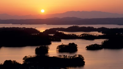 Bing wallpaper March 10, 2022. 大高森から見た松島, 宮城 東松島市 (© MIXA/Mixa/AGE Fotostock)