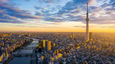 Bing wallpaper July 11, 2025. Tokyo at sunrise (© pongnathee kluaythong/Getty Images)