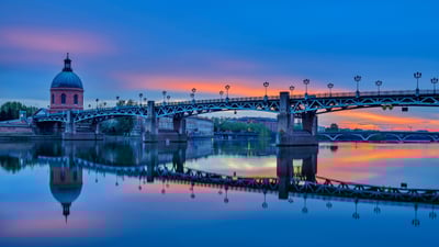 Bing wallpaper May 18, 2025. Pont St-Pierre across the Garonne River, Toulouse, France (© Image Professionals GmbH/Alamy)