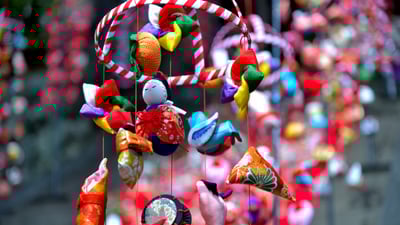 Bing wallpaper March 2, 2021. 「素盞鳴神社雛段飾りのつるし飾り」静岡県 (© Kosei Saito/Getty Images)